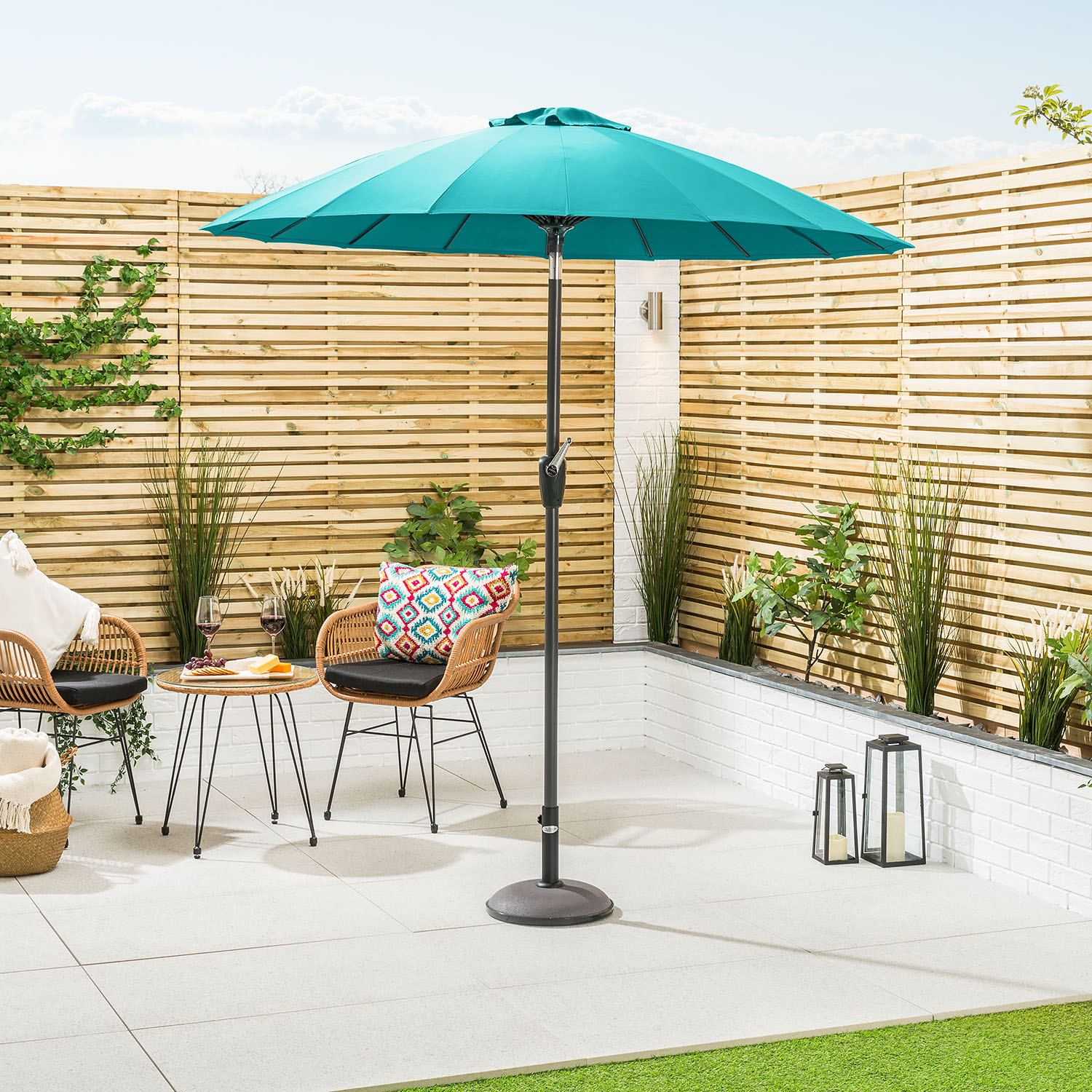 Shanghai Parasol Garden Umbrella Tilting Sunshade UV Resistant 2.6m Christow - Picture 51 of 56