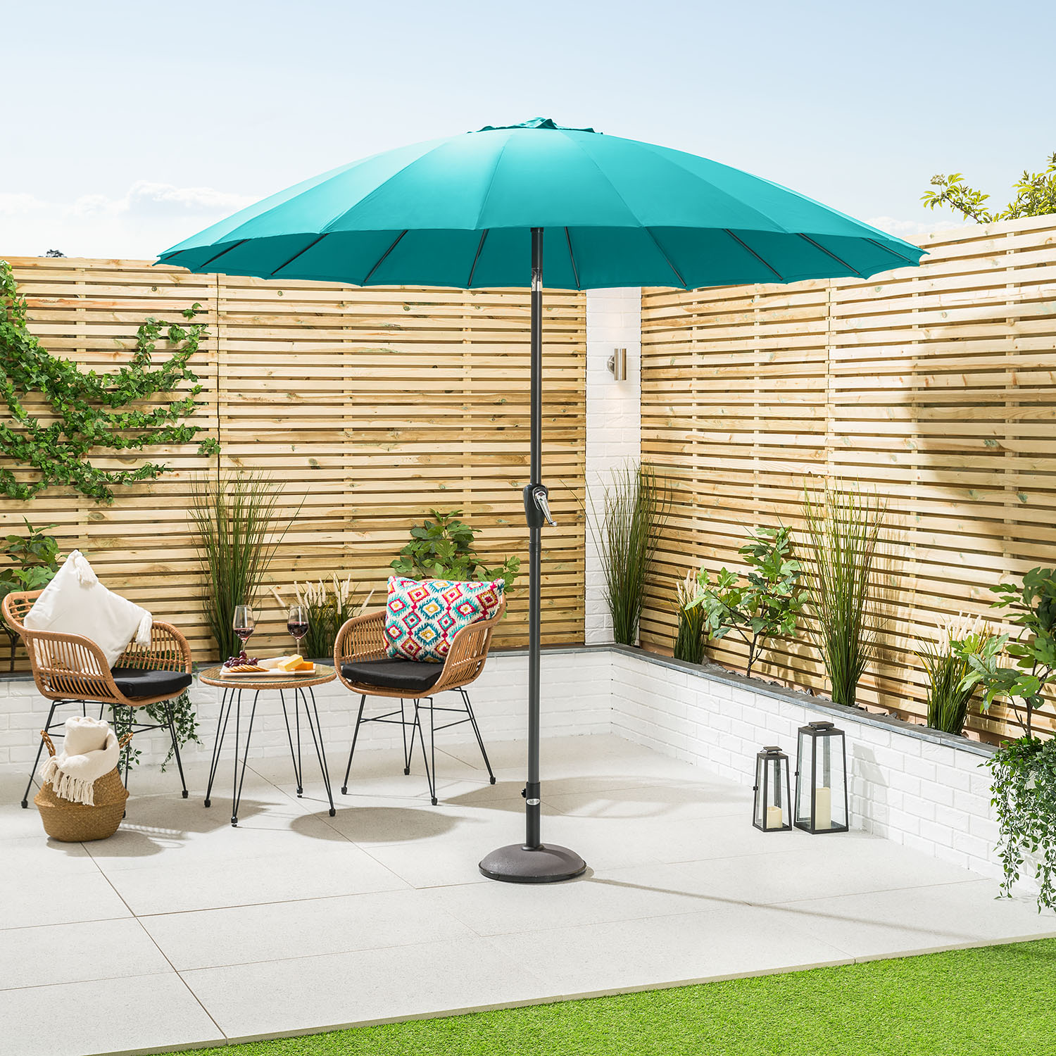 Shanghai Parasol Garden Umbrella Tilting Sunshade UV Resistant 2.6m Christow - Picture 23 of 56