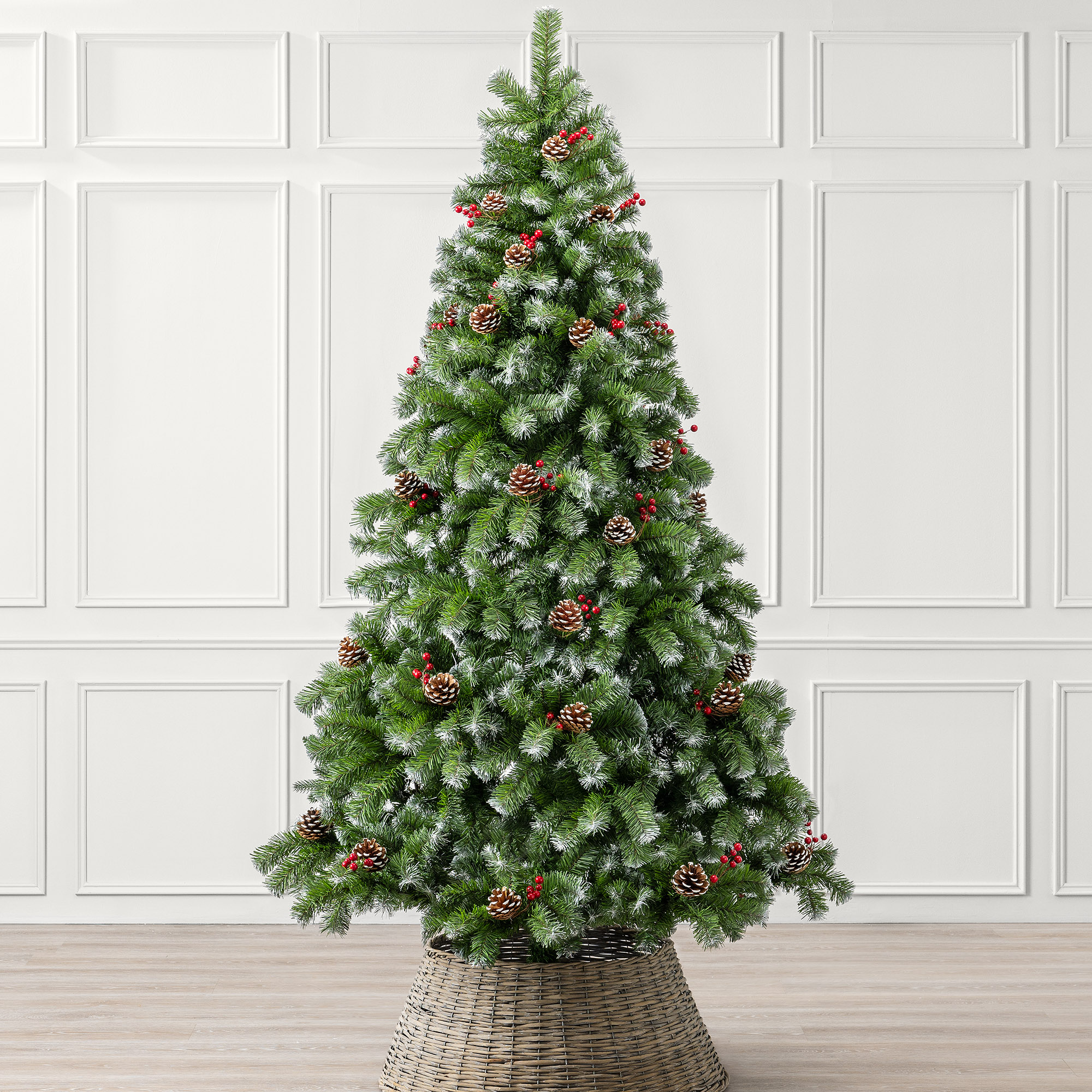 7ft woodland pine christmas tree Outlet
